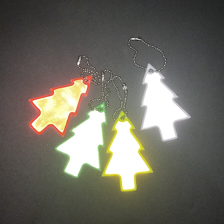 15 PCS Christmas Tree Style PVC Reflective Pendant Outdoor Night Traffic Safety Reflective Keychain Random Colour Delivery(6.5x4.5cm) - Image 4