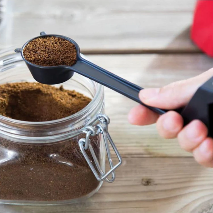 5 PCS Cartoon Giraffe Shape Coffee Spoon Coffee Bean Powder Quantitative Spoon Metering Plastic Spoon(Black) - Image 6