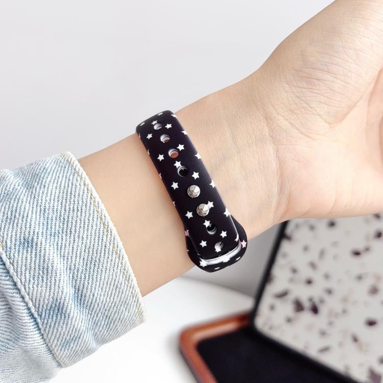 For Apple Watch 46mm / 49mm / 45mm / 44mm Slim Printed Reverse Buckle Silicone Watch Band(White Heart on Black) - Image 4