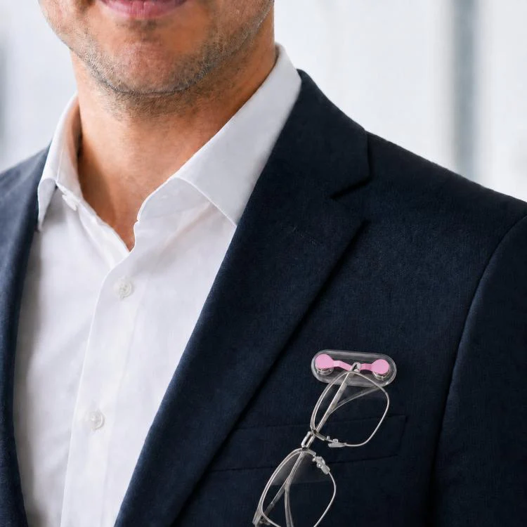 Magnetic Glasses Holder Magnetic Brooch Number Plate Headset Glasses Clip, Color: Pink Lacquer Finish
