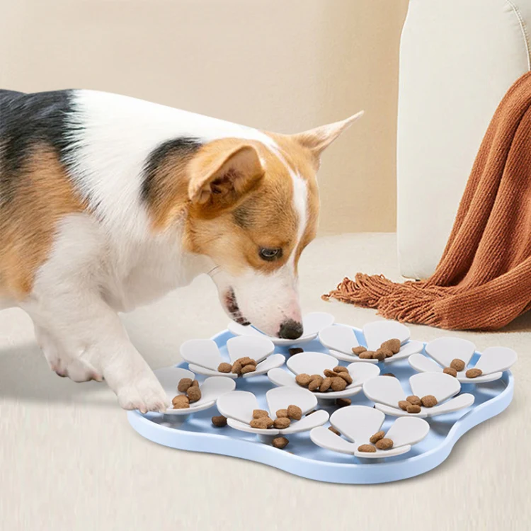 Portable Silicone Cats And Dogs Licking Bowl Multifunctional Anti-Choking Food Mat(Light Blue+Gray) - Image 2