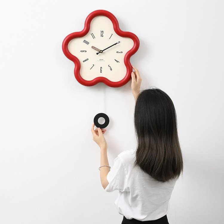 wozoom Flower Shaped Wall Clock Silent Creamy Style Decorative Clock, Spec: Swing Red With Second Hand - Image 3